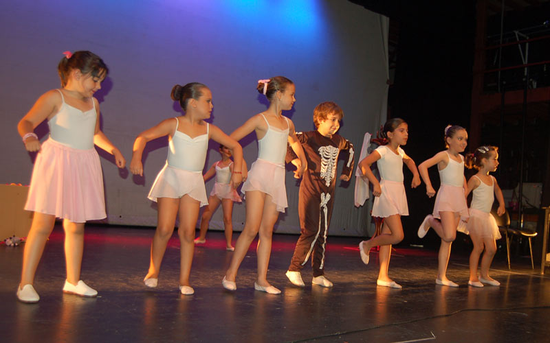 Las clases de la Escuela Municipal de Danza, desde octubre