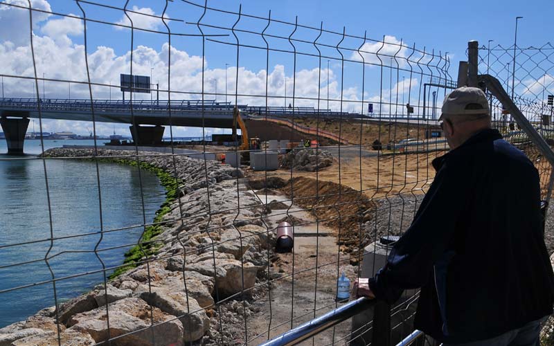 El PP alerta de que el “bloqueo” afecta a infraestructuras de Cádiz; “el 90% de inversiones” de Rajoy no se ejecutan, replica el PSOE