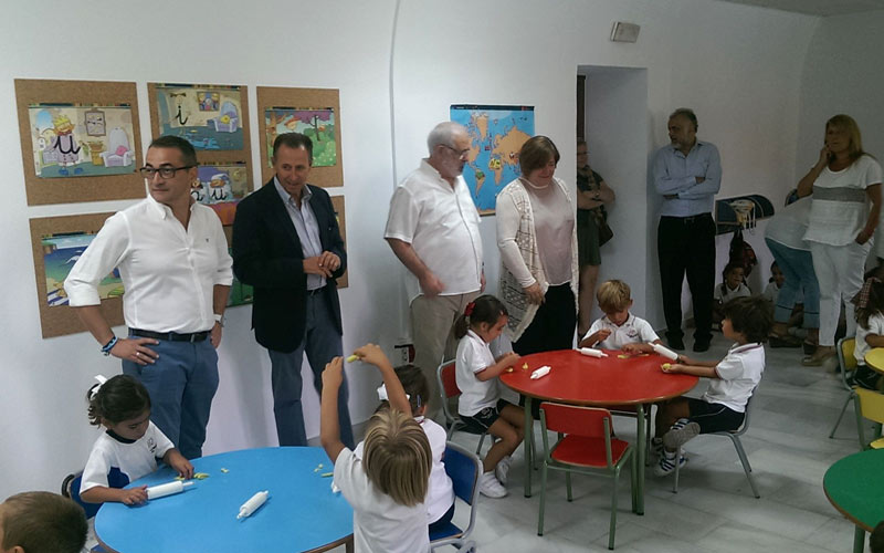 El Ayuntamiento chiclanero cede las instalaciones de la antigua sede de Servicios Sociales al colegio católico San Agustín