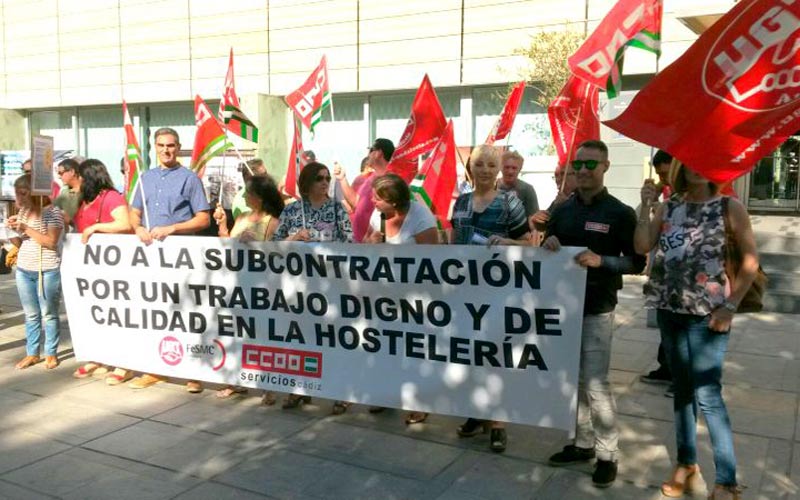 UGT y CCOO denuncian también en Cádiz la “cara B” del turismo en su día: “precariedad laboral, falta de derechos y horas impagadas”