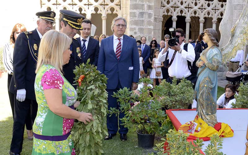 La alcaldesa traslada la responsabilidad del ERE a la oposición; Ganemos habla de “burdo chantaje” e IU exige su dimisión