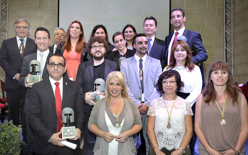 Jerez se mira en el “ejemplo y aportación” de sus galardonados en el día de su patrón