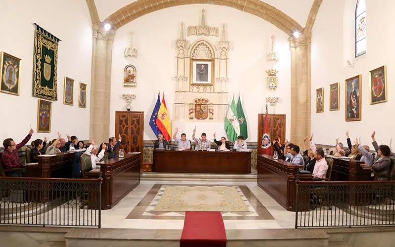 El Consistorio roteño destinará el 88% de los 340.000 euros que recibe del plan Invierte de la Diputación a reasfaltar calles