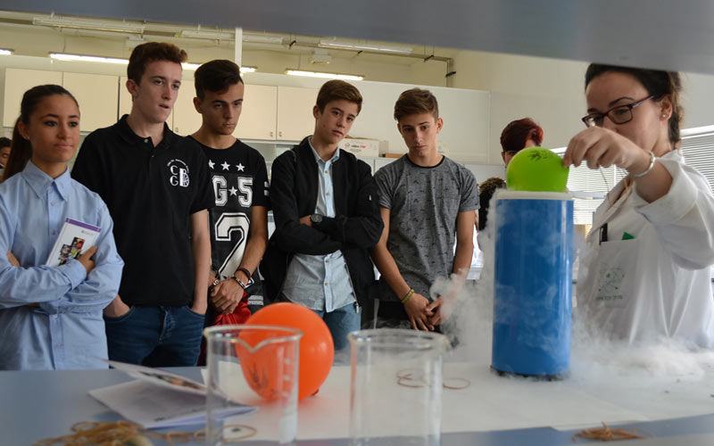 Más de 1.200 alumnos de Secundaria de la provincia participan en una nueva Semana de la Ciencia y la Tecnología de la UCA
