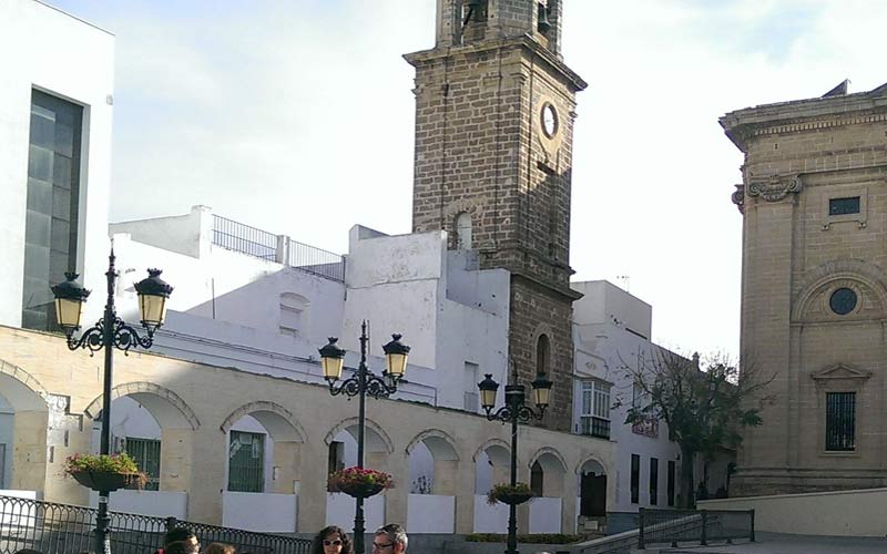 El nuevo contrato del servicio privatizado del alumbrado público en Chiclana supondrá cerca de 7 millones de euros