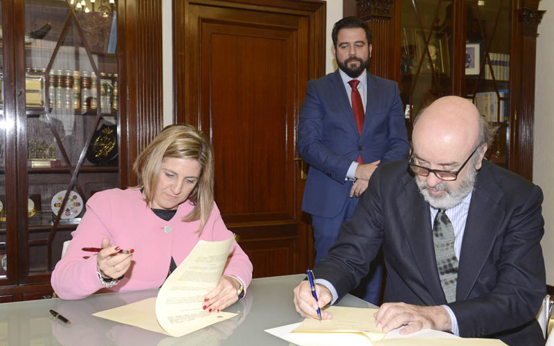 La Diputación y Zaragoza Urbana formalizan la reversión de Valcárcel mientras el PP anuncia que impugnará el acuerdo