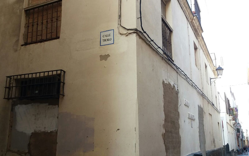 La Junta rehabilitará 11 viviendas en una finca de la calle Troilo