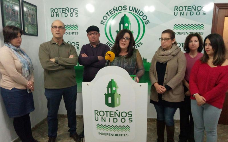 RRUU ruega a Lorenzo Sánchez que recurra y no entregue el acta “mientras la ley no se lo exija”; el pleno le insta a dejar el cargo