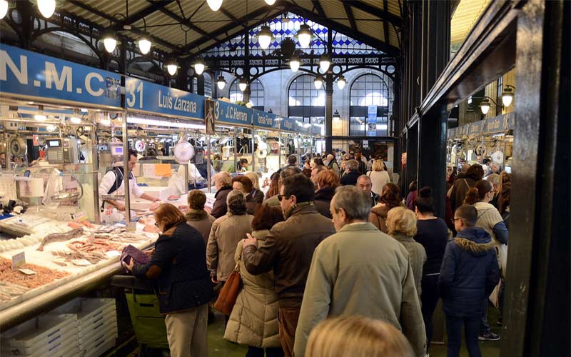 Culminan las obras de mejora del mercado central de abastos y los trabajos de consolidación del Palacio de Villapanés
