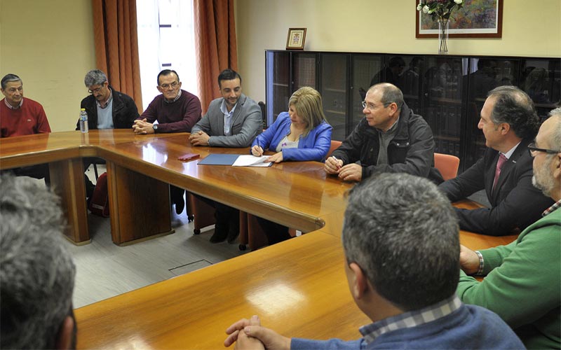 Regularizada la situación laboral de 34 trabajadores temporales de los autobuses urbanos en Jerez, que pasan a ser indefinidos