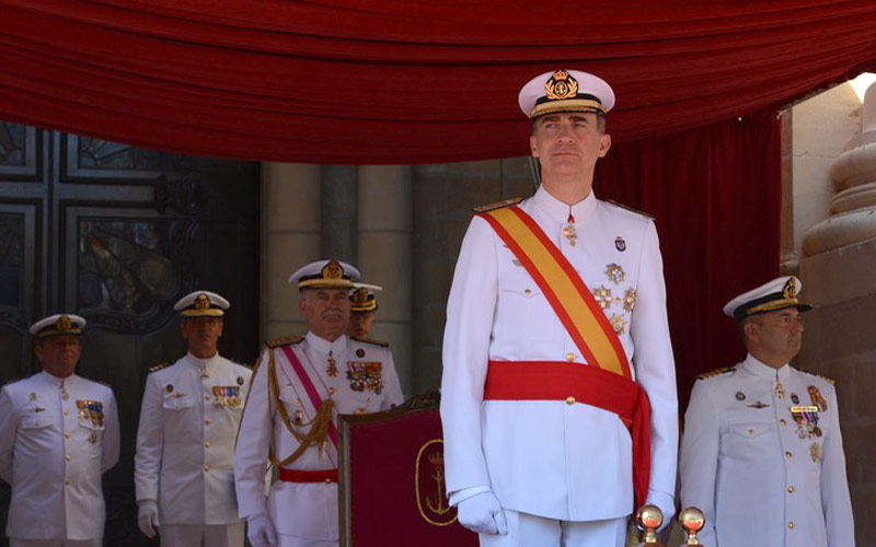 El rey viaja al fin a Arabia Saudí para firmar el polémico contrato de las cinco corbetas que se construirán en parte en el astillero isleño