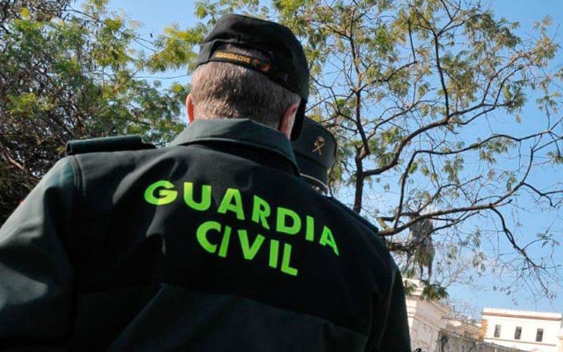 Un anciano en Chiclana otorga un poder sobre sus bienes a un amigo que le mantiene en la indigencia y le estafa 400.000 euros