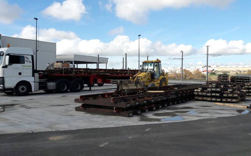Adif ya ha trasladado a la Junta la autorización para la conexión definitiva del futuro tranvía de la Bahía con la línea ferroviaria