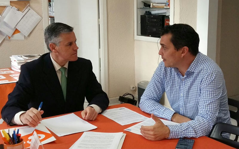 Los trabajadores de SAES, con una de sus sedes en La Isla, afectados por las leyes de reducción del déficit de Rajoy