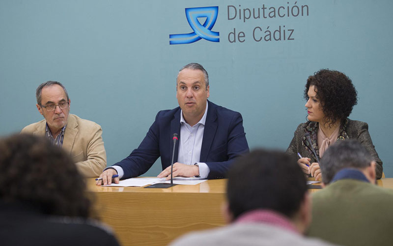 La Diputación de Huelva busca “inspiración” en la de Cádiz para desarrollar su servicio de Memoria Histórica