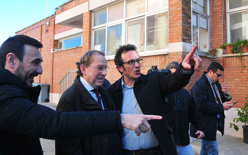 El consejero de Justicia da el visto bueno a los depósitos de tabaco como Ciudad de la Justicia de Cádiz; toca estudiar la viabilidad