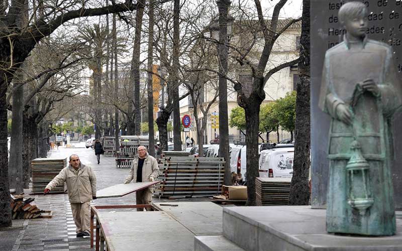 En marcha el montaje de los palcos de la Carrera Oficial