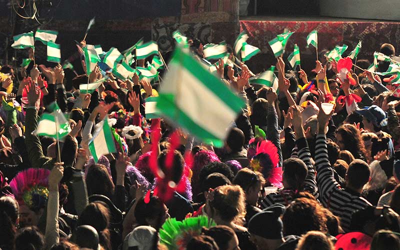 Ni el 1% de gaditanos se siente “sólo andaluz” y más del 51% ve la situación “mala”; este 28-F votarían casi lo mismo que en 2015