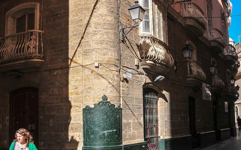 La cadena Eurostars compra el palacete del Tinte en pleno centro de Cádiz y prevé convertirlo en un hotel con encanto