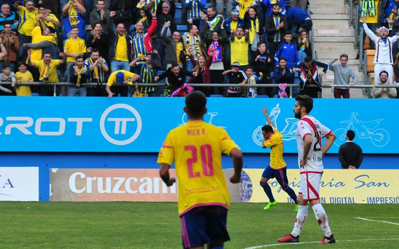 El Cádiz, a tres puntos de cambiar el objetivo