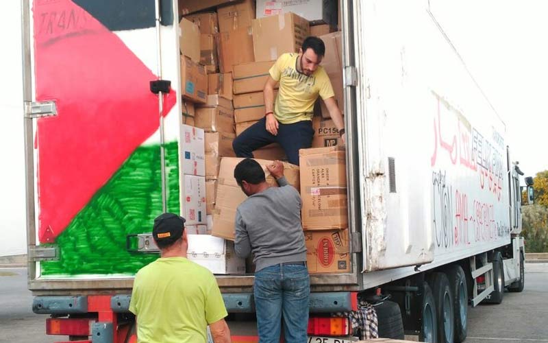 Un año más, toneladas de alimentos y material desde El Puerto hasta los campamentos de refugiados saharauis