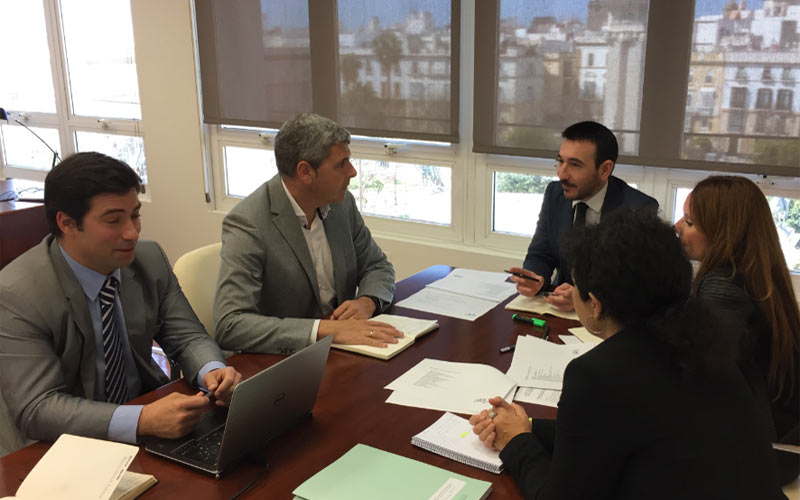 López Gil, satisfecho con el anuncio de Altran de crear durante este año más de 150 empleos cualificados en Andalucía