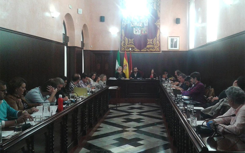Visto bueno al “balón de oxígeno” para el Ayuntamiento de Puerto Real, que sube el sueldo a cuatro ediles del austero bipartito
