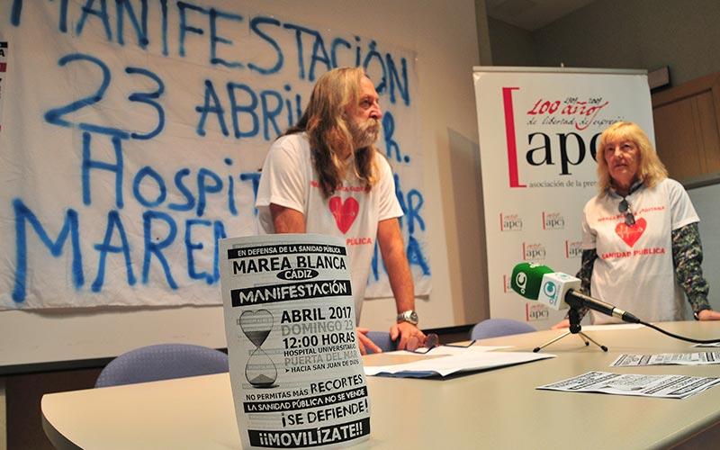 La Marea Blanca gaditana vuelve a la calle: “no consentimos que todo siga igual: la sanidad pública peor y la privada, mejor”