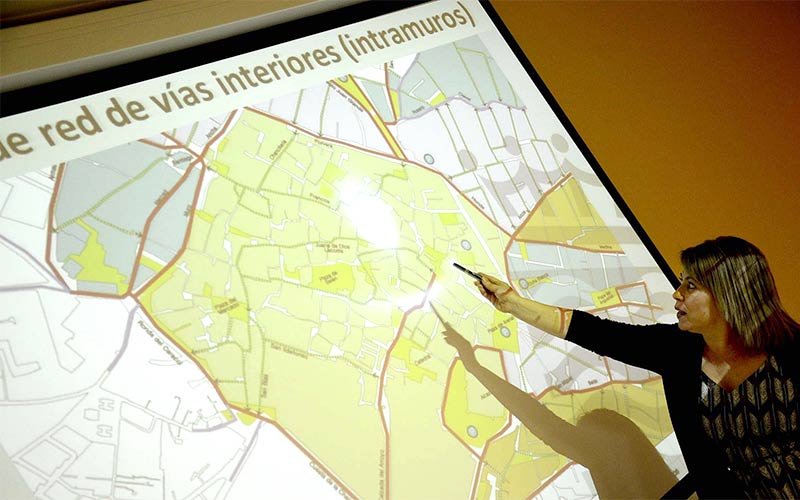El peatón gana protagonismo en el centro histórico jerezano en el plan de movilidad que propone para su debate el Gobierno local