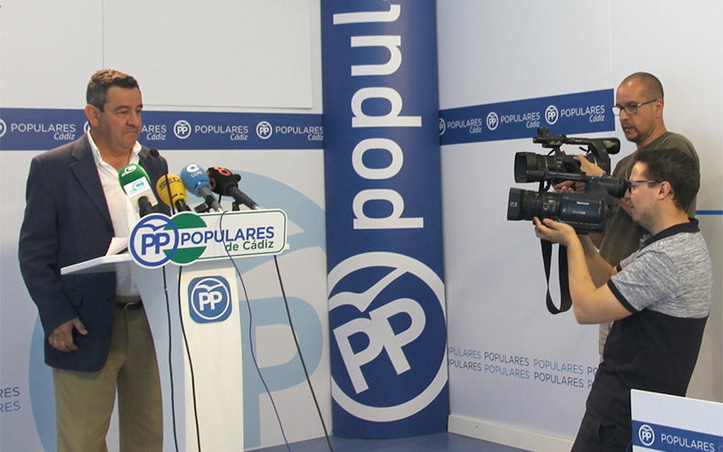 Loaiza (PP) ve “descontrol político” en la Diputación de Cádiz, “escenario de las peleas del PSOE entre sanchistas y susanistas”