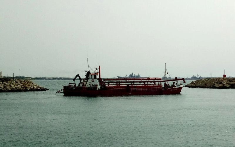 El dragado del puerto de Rota para garantizar la navegabilidad estará finalizado antes del verano