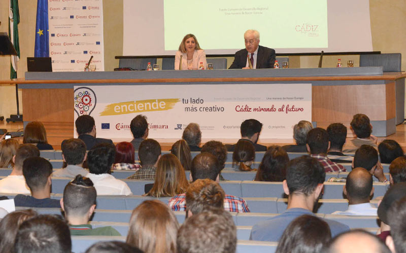 Organizan un foro para animar a los jóvenes a “autoemplearse”: ‘Cádiz mirando al futuro’, un futuro sin trabajo por cuenta ajena