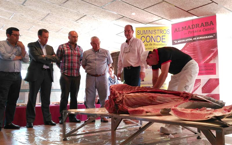 Dieciocho establecimientos chiclaneros ofertan hasta finales de mayo platos en los que el atún es “protagonista indiscutible”