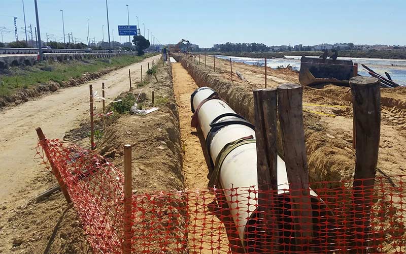 Las obras de la parada del río Arillo “avanzan” y el primer mes de pruebas del tranvía se supera favorablemente pese a los coches