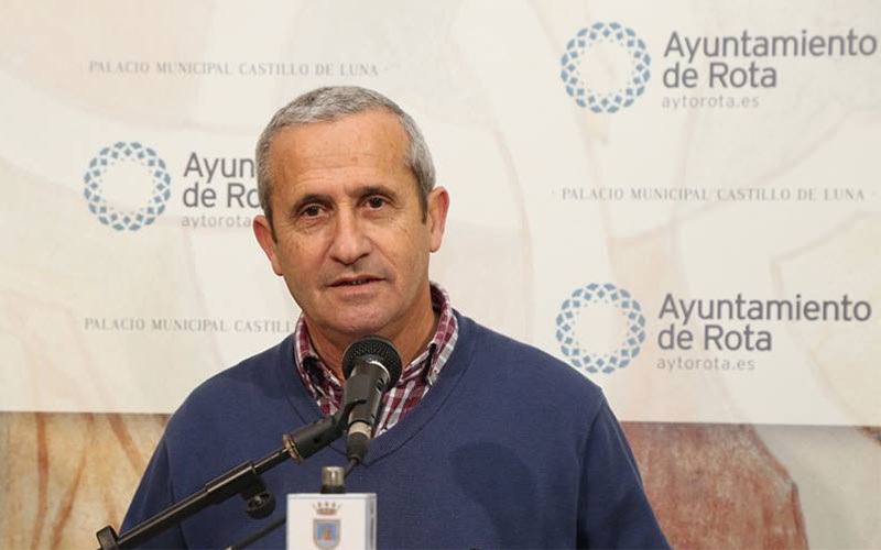 “Si UPyD defiende lo expresado por su portavoz en Rota sobre memoria histórica, este partido se situaría a la derecha del PP”