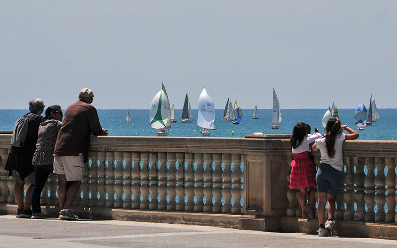 Cádiz mira a la mar y añora lo que fue hace trescientos años