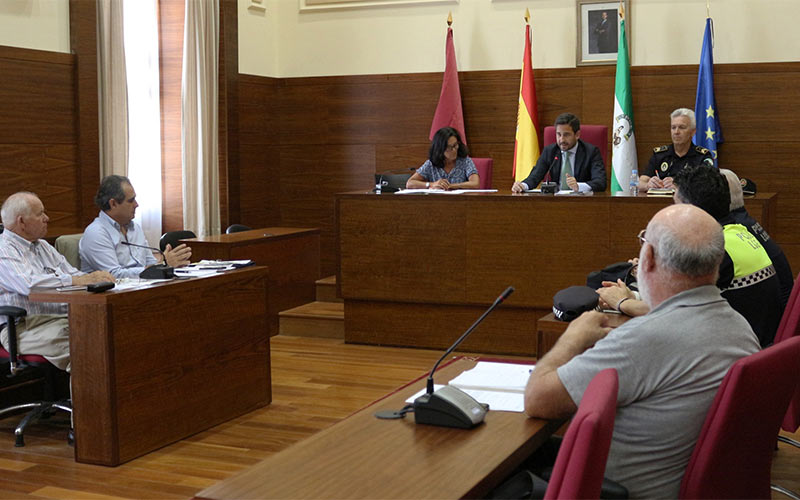 El Consistorio, pendiente del tranvía para poder habilitar nuevas bolsas de aparcamiento en Reyes Católicos y en Urbisur