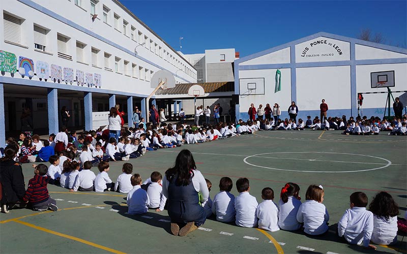 Los colegios roteños Luis Ponce de León y Pedro Antonio de Alarcón se librarán de los techos de uralita a partir de este verano