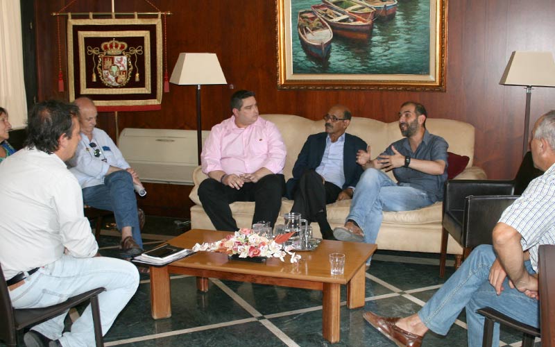 Muestras de apoyo a la causa saharaui desde la Bahía de Cádiz con ocasión de la visita del gobernador de la wilaya de Dajla