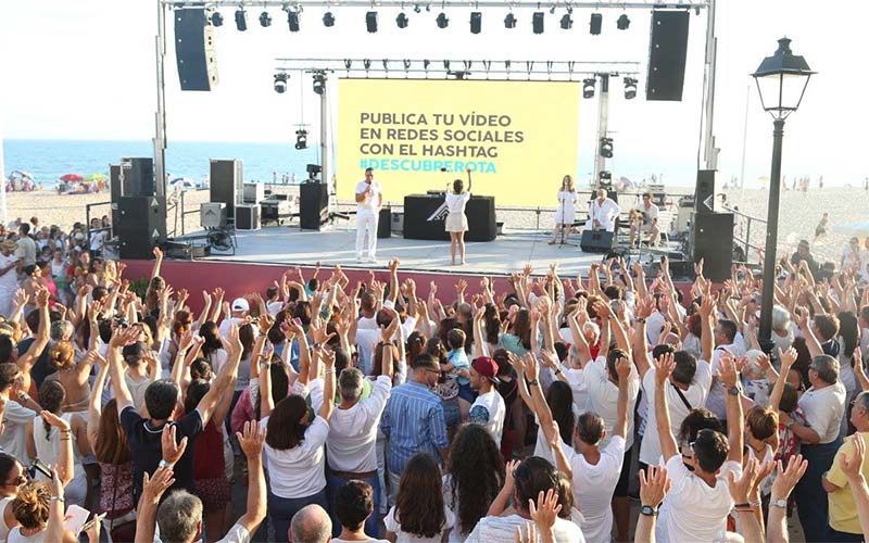 Las playas roteñas ‘abren’ con fiesta participativa