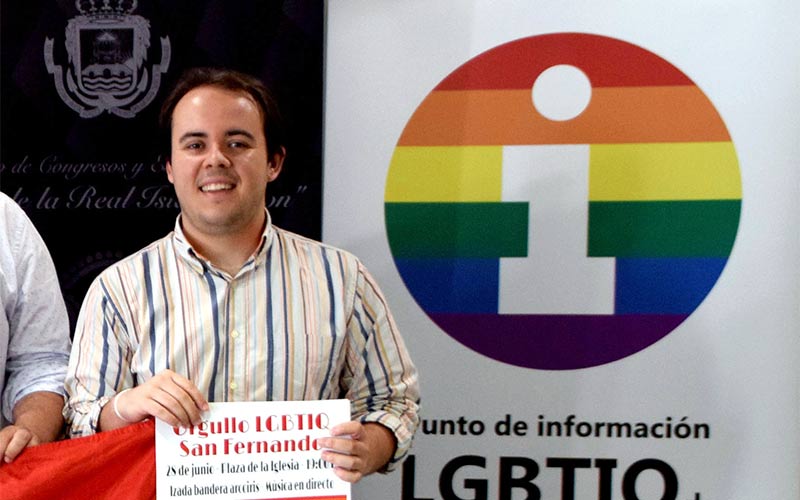 Reclaman saber a qué concejal deben dirigirse a partir de ahora partidos y asociaciones para abordar las políticas LGTBI en La Isla