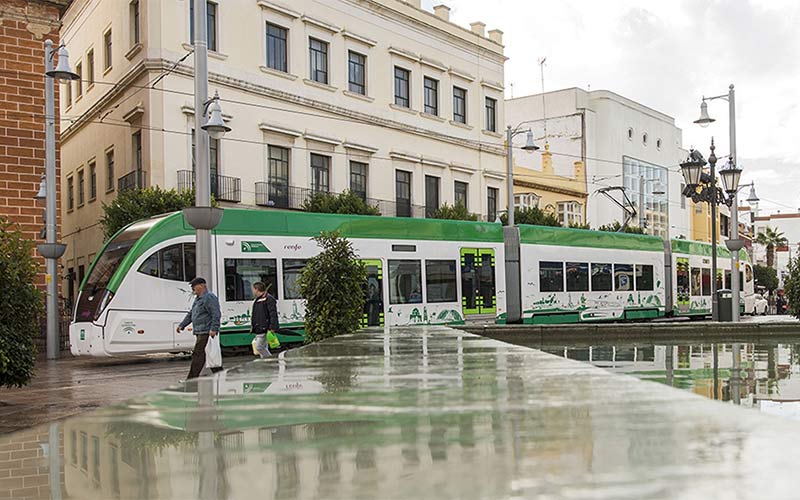 La Junta ‘inyecta’ 18,7 millones para rematar el tranvía de la Bahía
