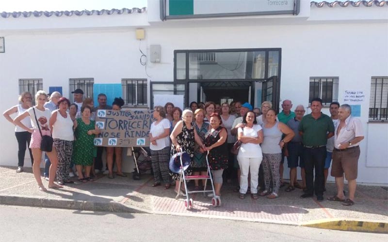 Torrecera se levanta por una “atención sanitaria digna”