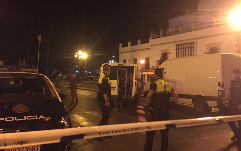 Una mochila sospechosa pone en alerta el centro de El Puerto