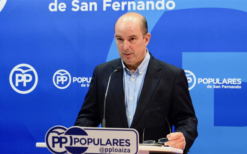 Raposo (PP), alarmado por el adelanto del cobro del IBI a octubre, sospecha “problemas de liquidez” en el Ayuntamiento isleño
