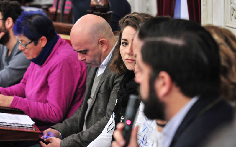 El Ayuntamiento de Cádiz descarta ya presentar las cuentas de 2017: “llevan todo el año mintiendo”, según el PSOE; es un “fracaso” para Cs