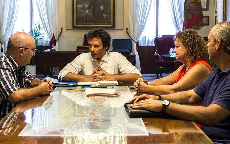 Salud traslada al alcalde que la “alarma” por las ratas en Cádiz “no se corresponde con la realidad”; el PP le acusa de “taparse los ojos”