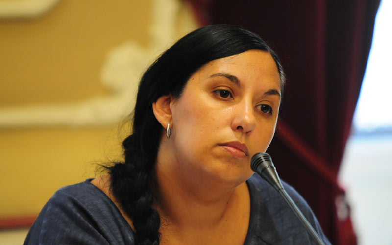 “Descontrol” e “incompetencia”: PSOE y Cs se ponen de acuerdo para demoler la gestión de Ana Fernández al frente de Asuntos Sociales
