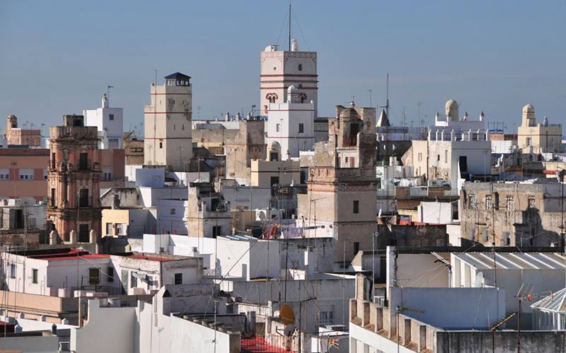 La ciudad de Cádiz cuenta con un 9% de sus viviendas deshabitadas, principalmente por su antigüedad y deterioro
