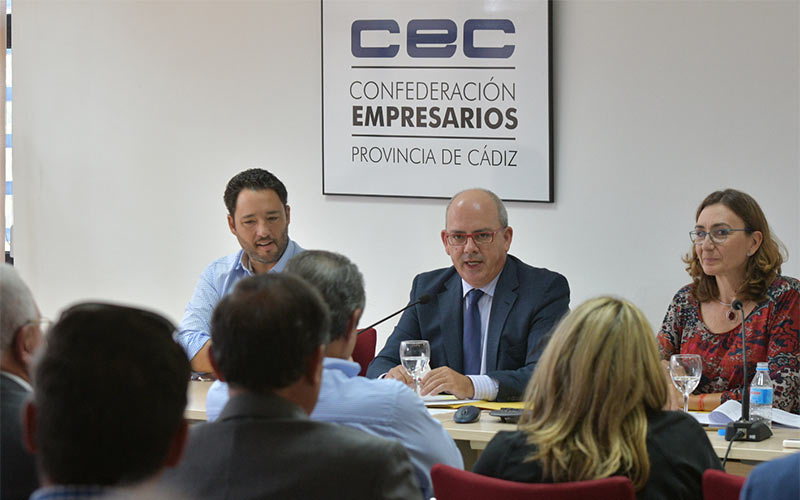 La CEC ‘se mete’ en política y ante el referéndum catalán respalda a Rajoy y apela al “orden constitucional y la unidad de España”